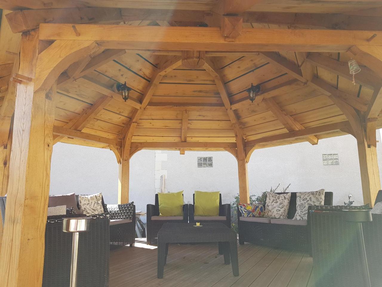 Le Clos De La Briollerie Hotell Tauxigny Exteriör bild
